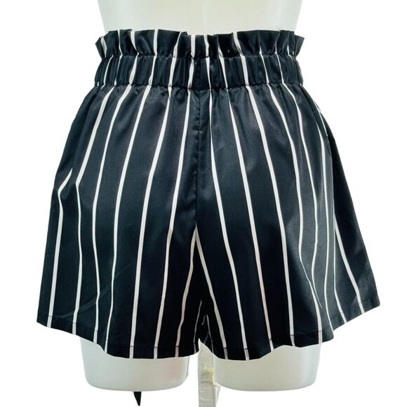 SHEIN Women's Shorts Polyester Black White Striped Tie Belt Stretch Waist Size M - Picture 2 of 9